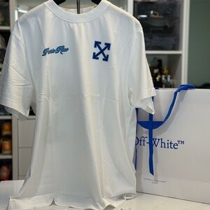 Off-White Exclusive Store  lWhite and Black  Graphic T-Shirt  Puerto Rico